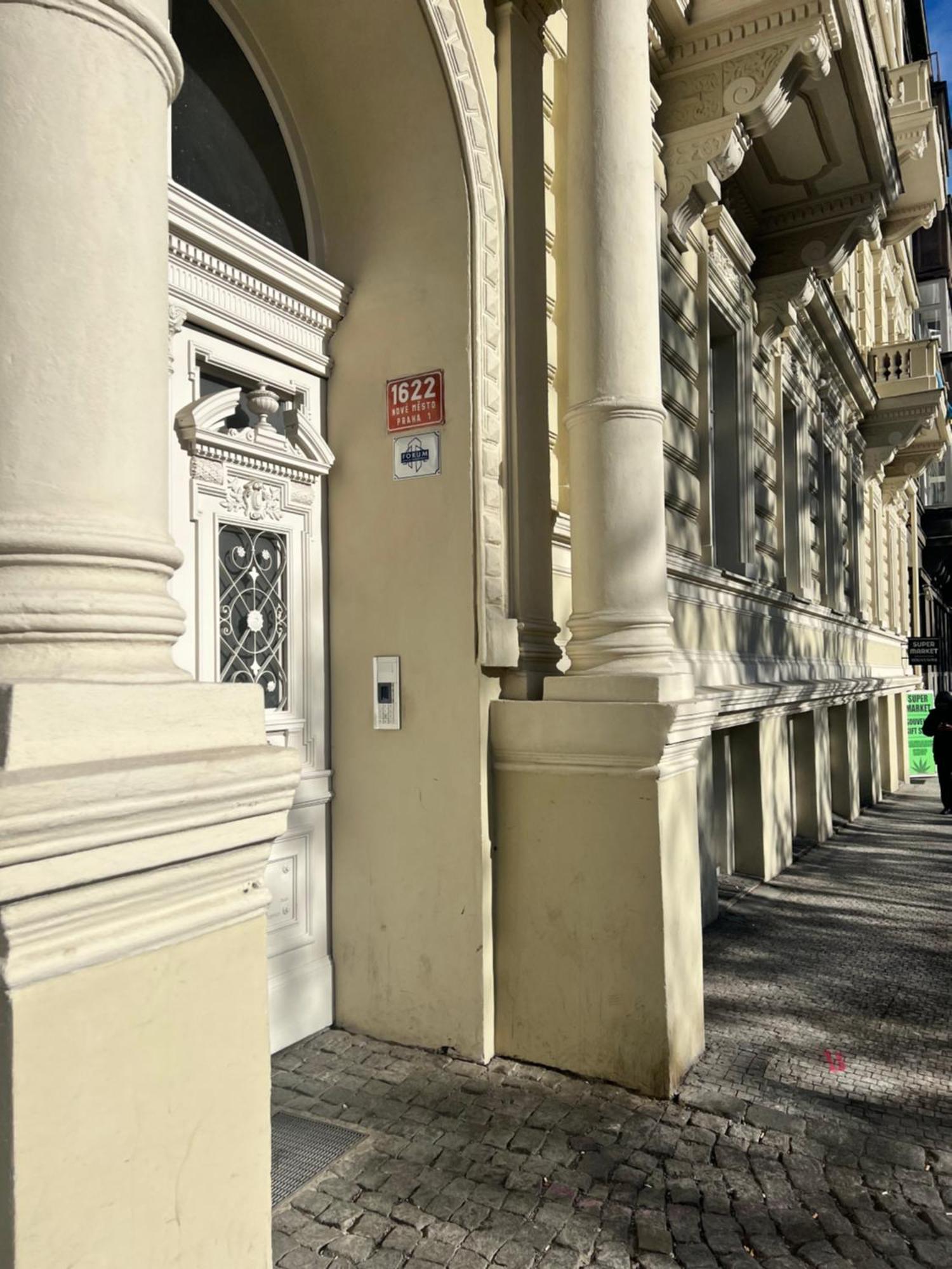 The Best Apartments Прага Екстериор снимка