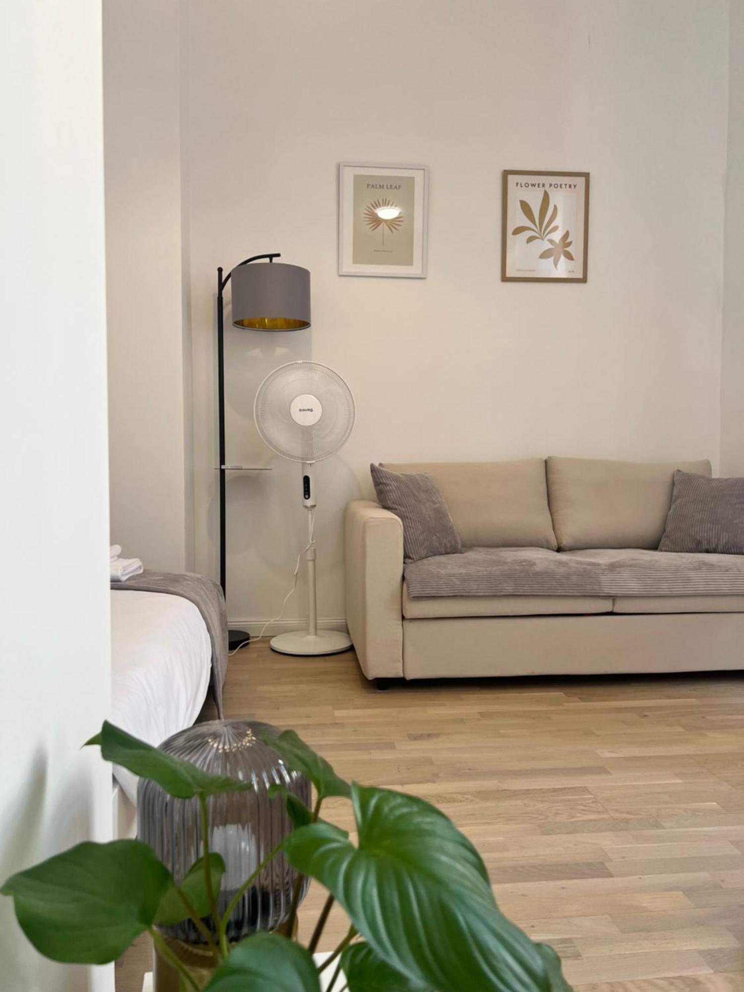 The Best Apartments Прага Екстериор снимка